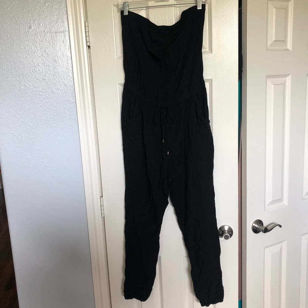 OLD NAVY STRAPLESS BLACK JUMPER